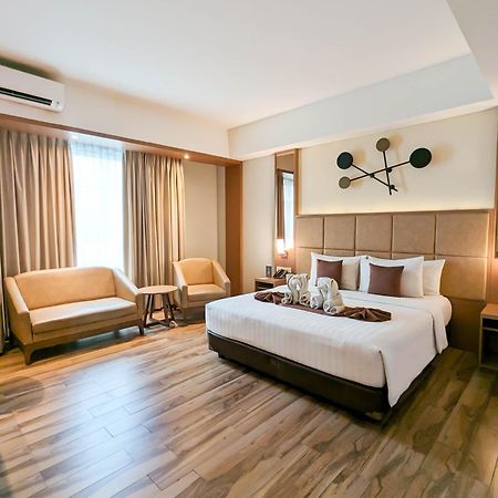 Horison Ciledug Jakarta Exterior foto