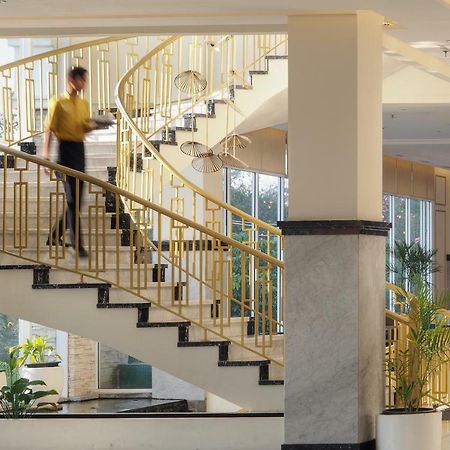 Horison Ciledug Jakarta Exterior foto
