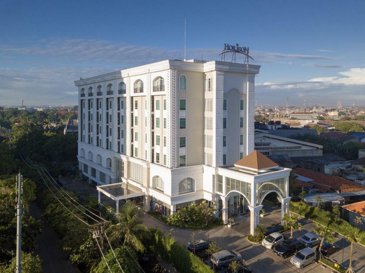 Horison Ciledug Jakarta Exterior foto